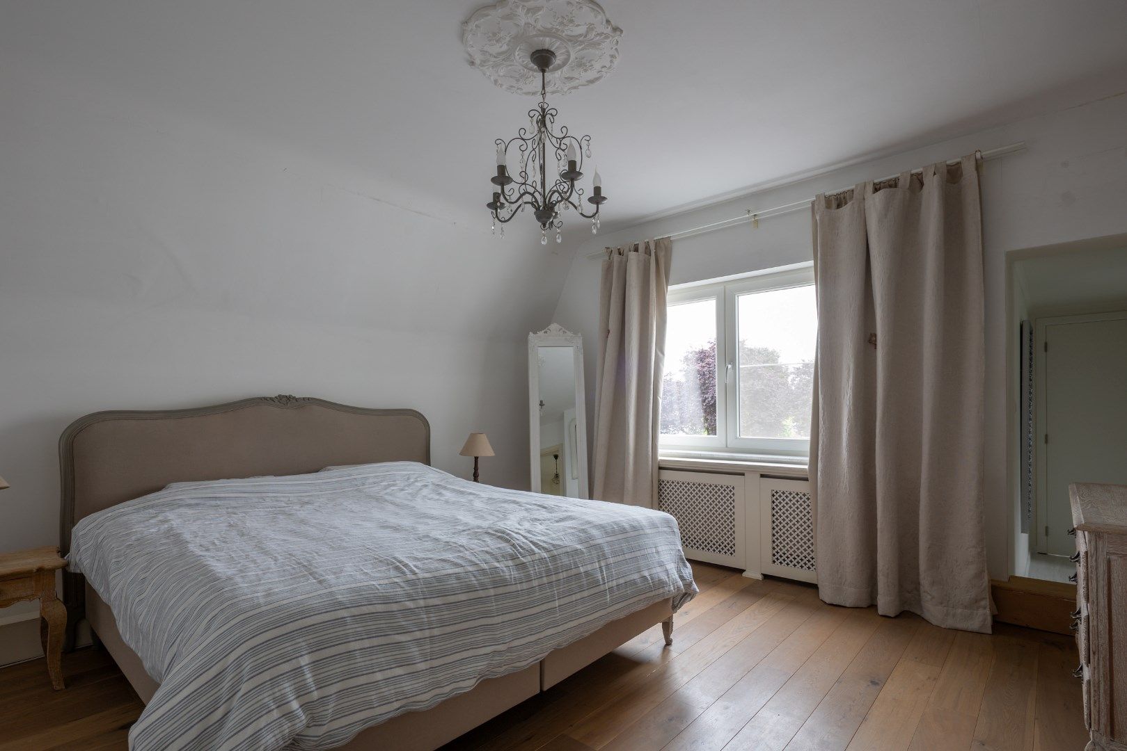 Deze vrijstaande woning gelegen op een perceel van 6a45ca wordt verkocht! foto 20