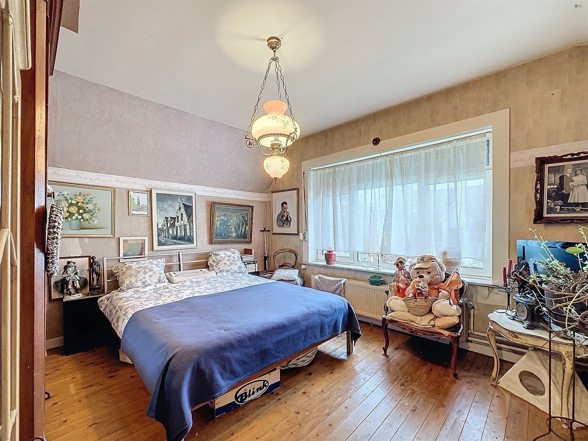 Charmante woning met garage op perceel van 522m² foto 6