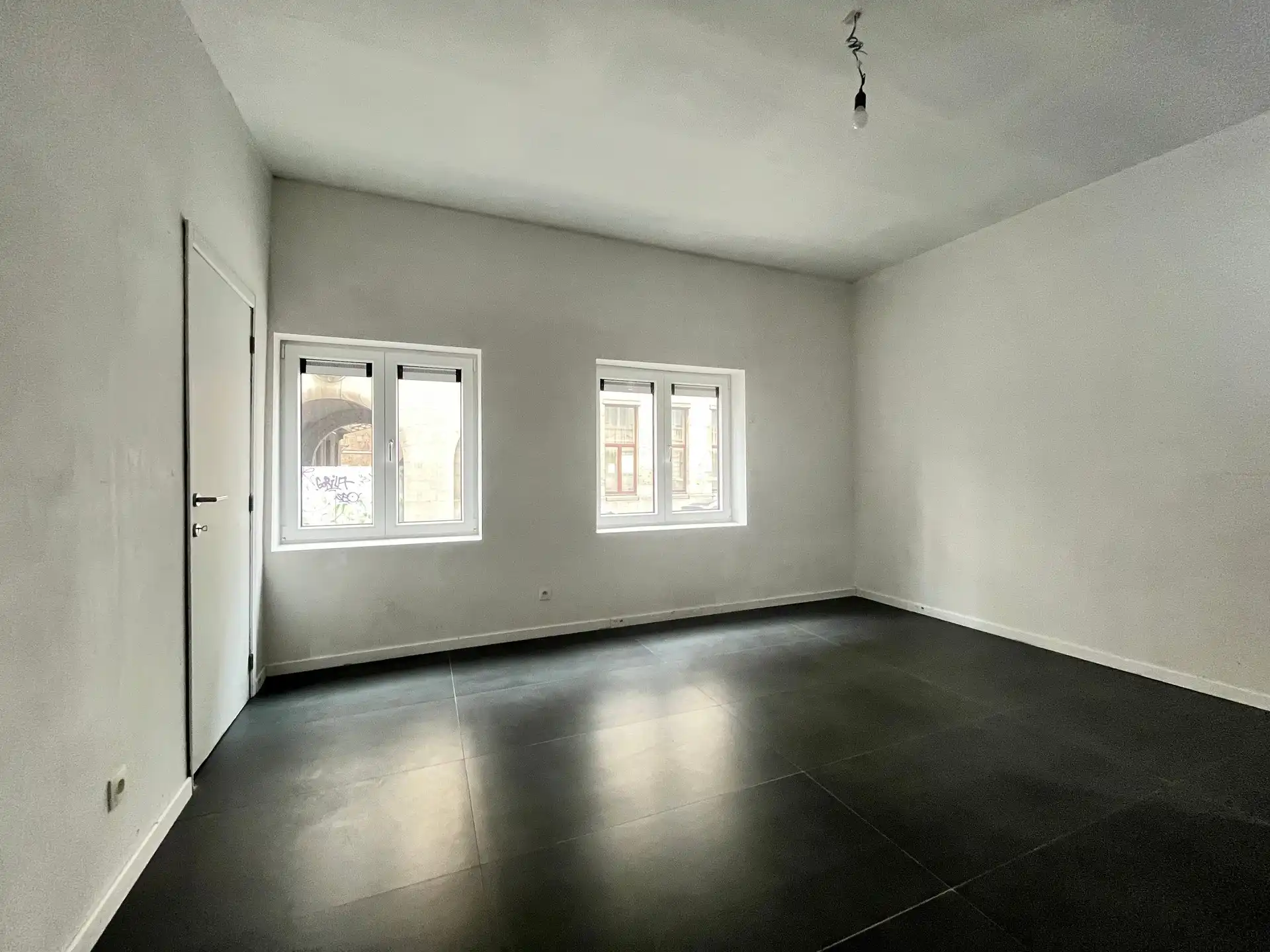 Grondig gerenoveerd pand met 3 vergunde appartementen - gelegen nabij de Troonplaats! foto 12