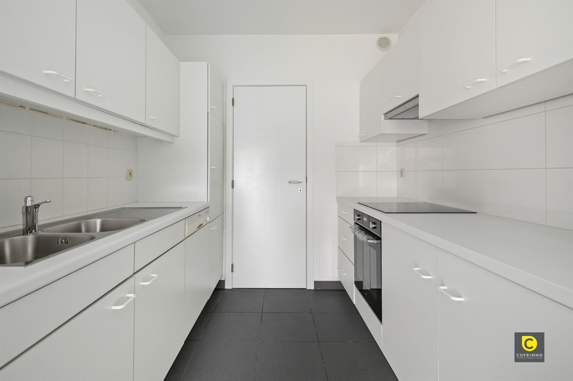 Gelijkvloers app met 2 slpk, tuin en garagebox foto 6