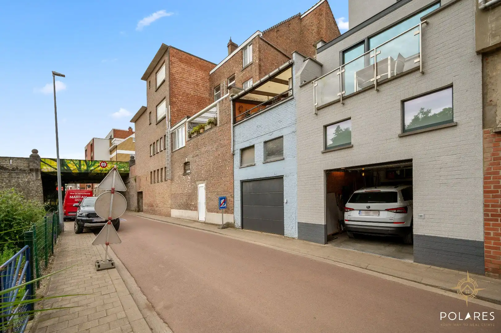 Ruime woning met 4 slaapkamers op toplocatie foto 28