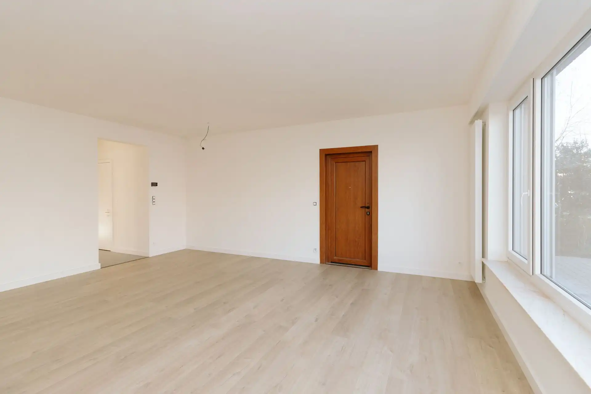 Gerenoveerd gelijkvloers appartement met tuin foto 5