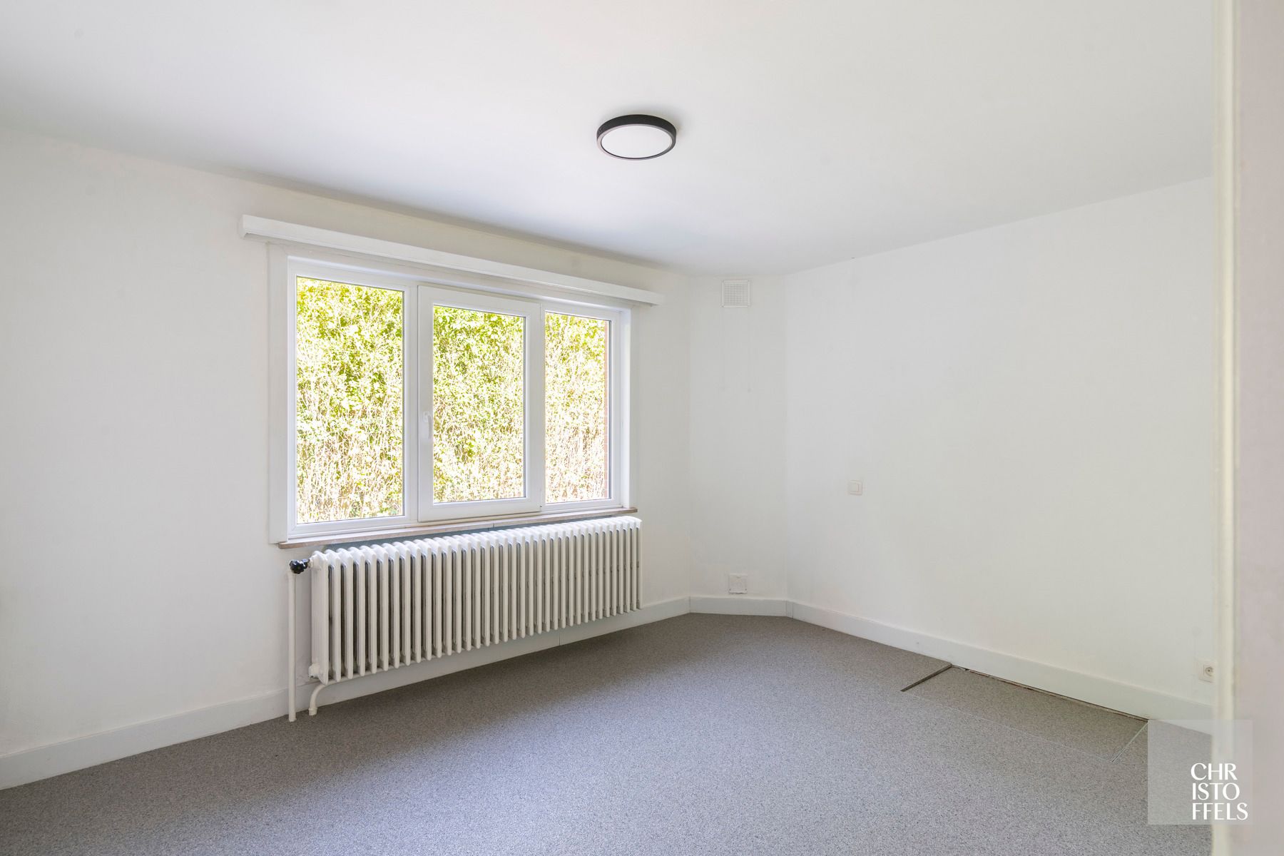 Residentieel en centraal wonen in een groene omgeving. foto 6