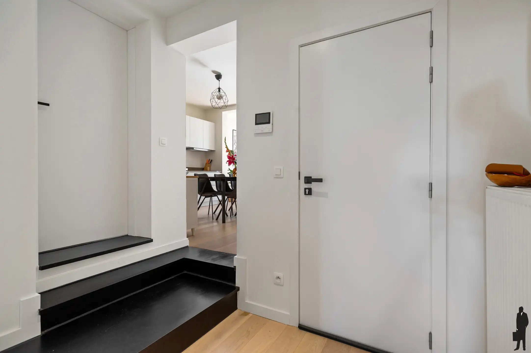 Gerenoveerd 2-slaapkamer appartement met terras (10m²) foto 18