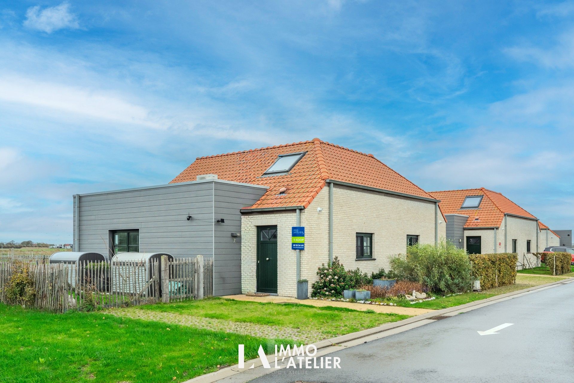 Recente vakantiewoning met 3 slaapkamers te Middelkerke. foto {{pictureIndex}}