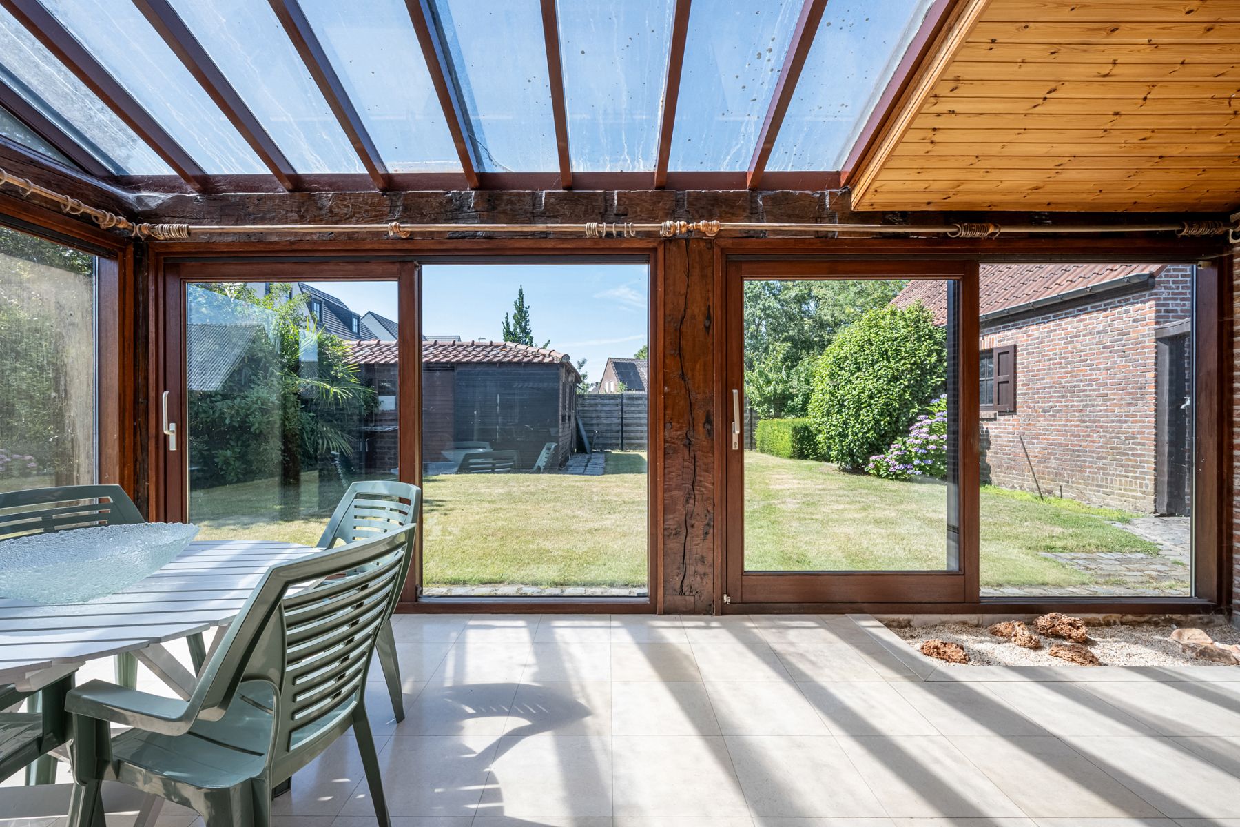 Ruime 4-slaapkamer woning met zuidgerichte tuin foto 17