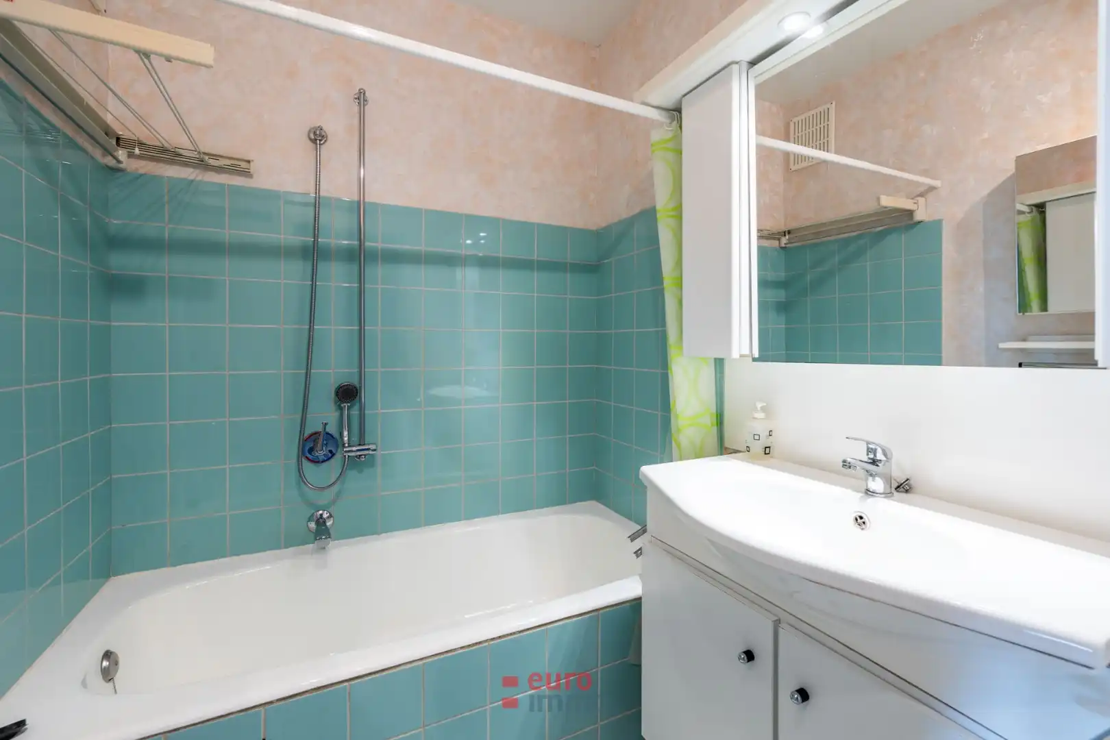 Appartement met 2 ruime slaapkamers op een toplocatie. foto 10