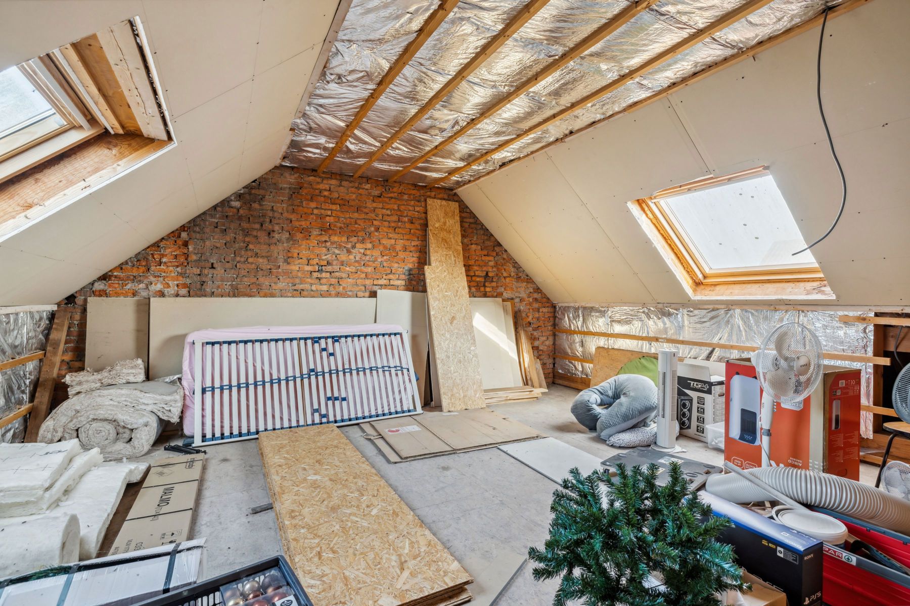 Gezellige woning met verrassende troef in hartje Zelzate foto 18