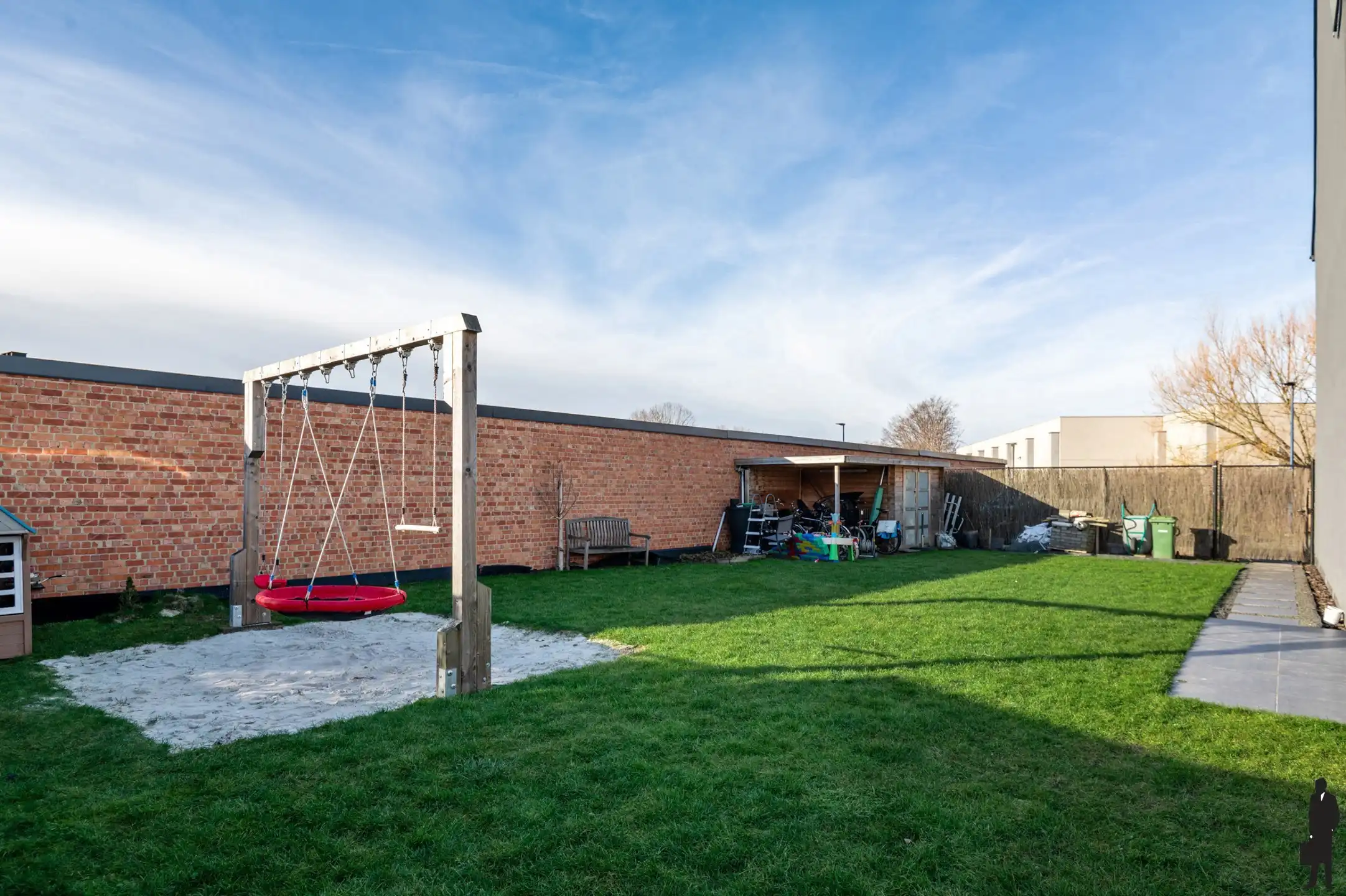Welgelegen bouwgrond voor HOB met Z-georiënteerde tuin foto 5