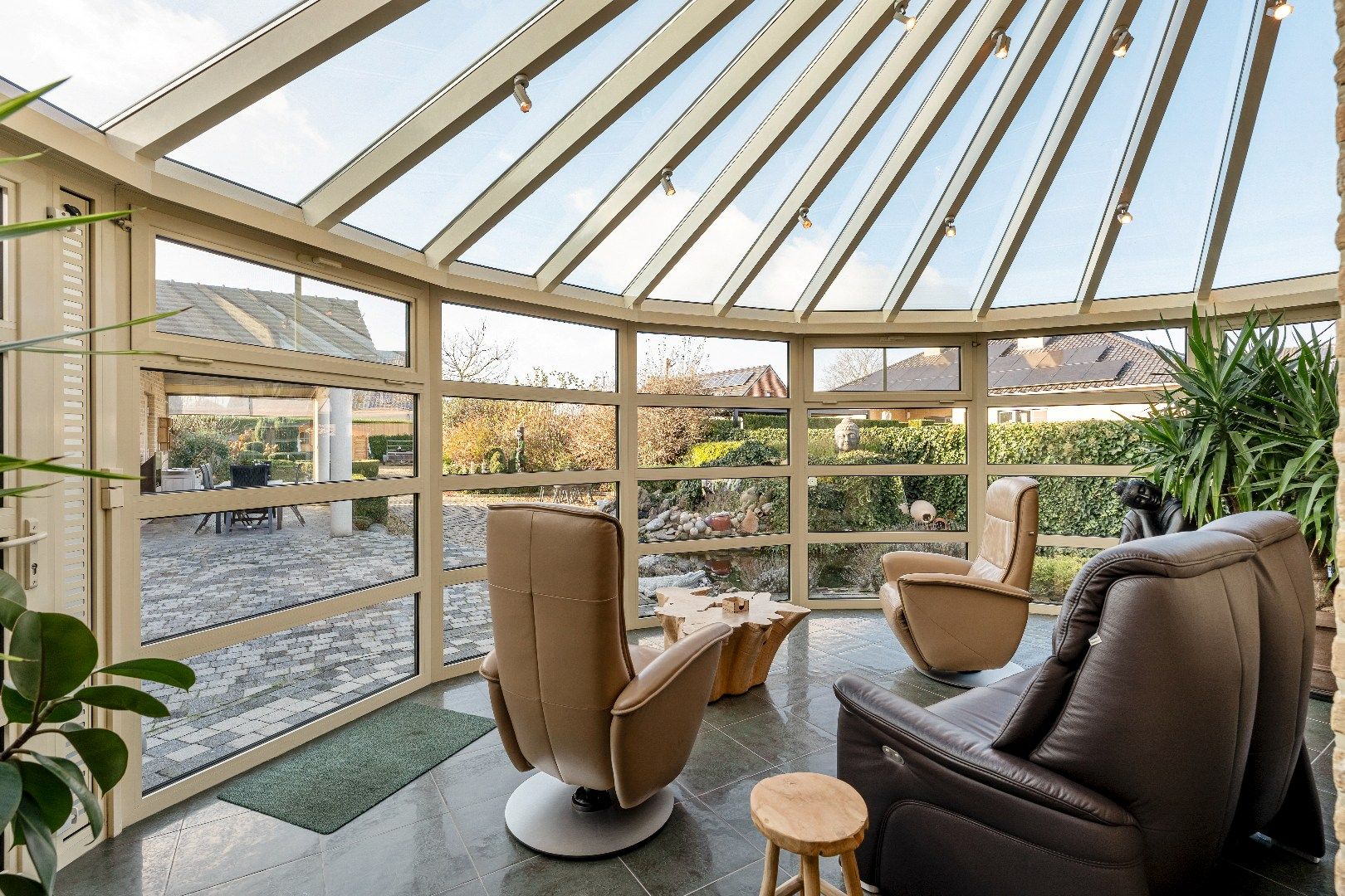 Statige en veelzijdige woning met karakter, energiezuinig comfort én prachtige tuin, op toplocatie. foto 25