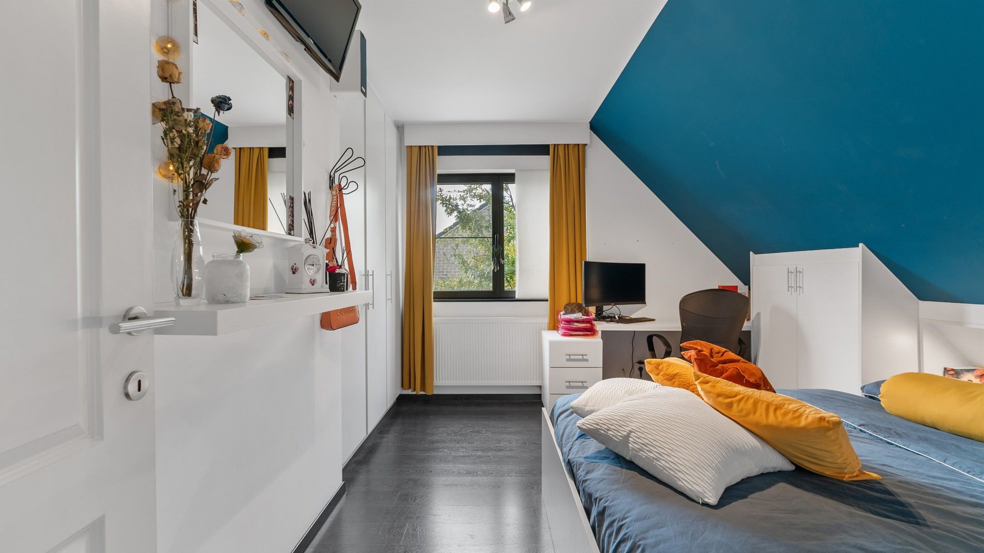 Energiezuinige woning met 4 slpkrs, zwembad en wellness in As foto 30