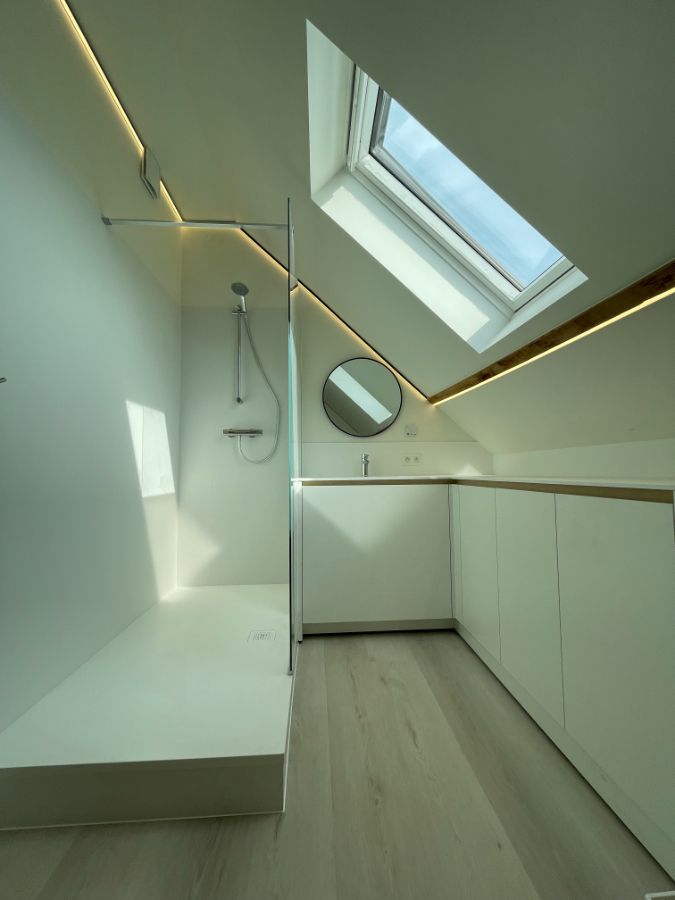 Exclusief één slaapkamer DAK-APPARTEMENT met ruim terras en openlucht autostandplaats foto 22