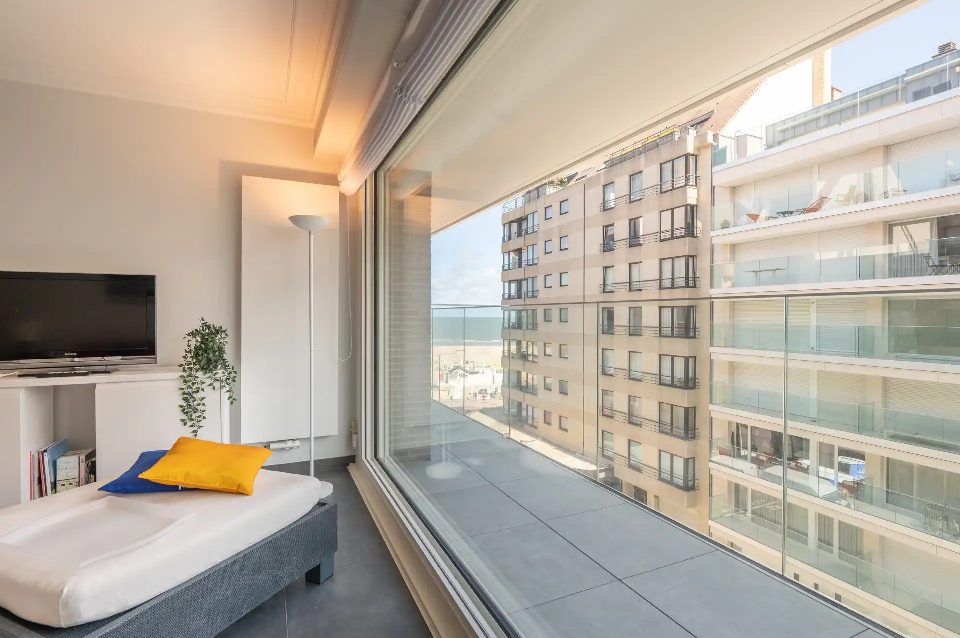 Gemeubeld: instapklaar appartement met zijdelings zeezicht! foto 7
