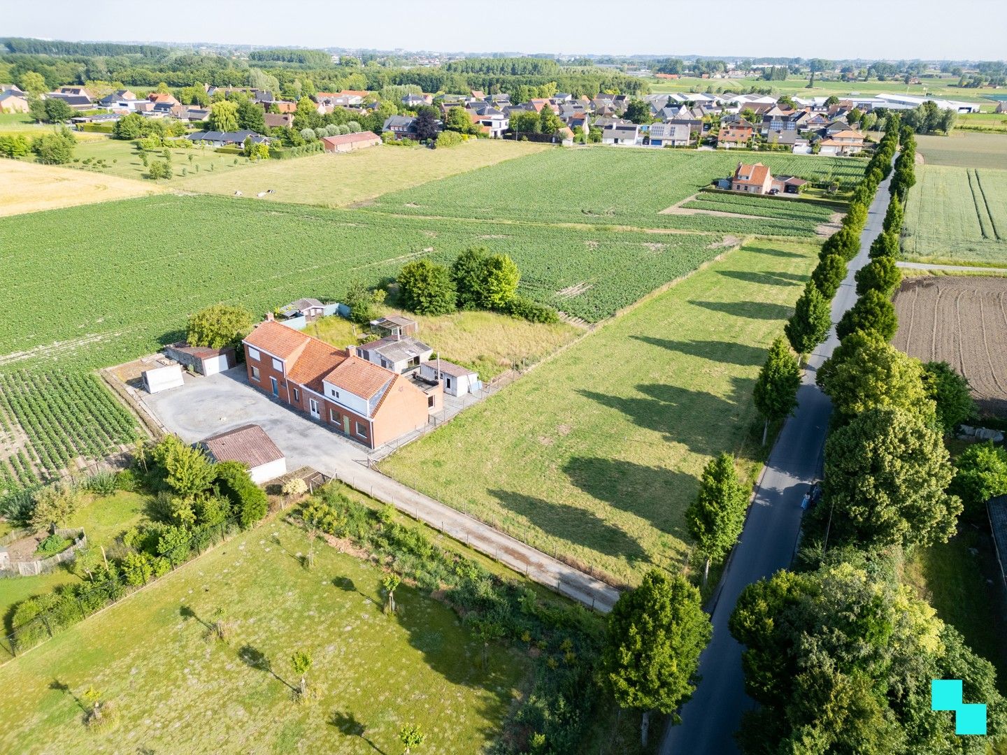 Landelijk te renoveren woning met verzichten foto 2