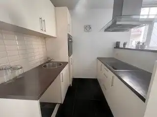  Ruime flat met terras in kleinschalige residentie in hartje Oostende. foto 5