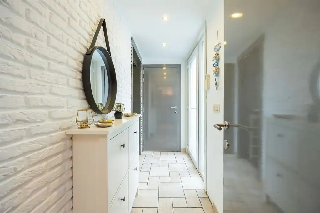 Woning met multifunctioneel magazijn foto 2