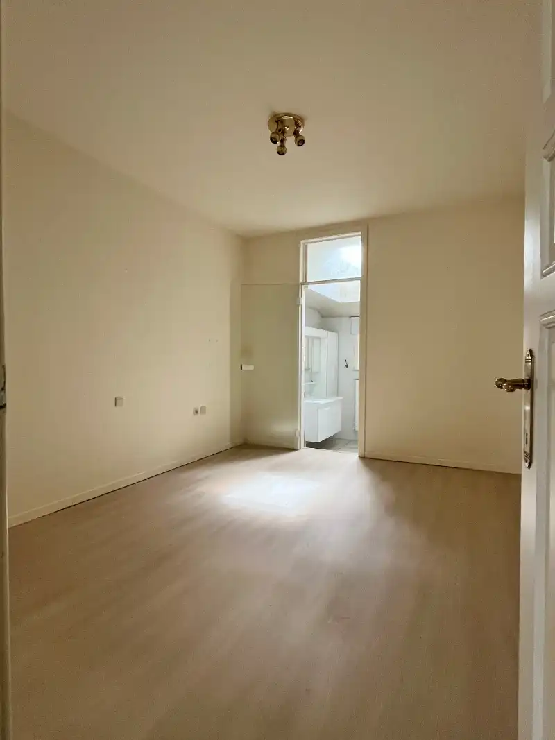 KARAKTERVOLLE WONING OP TOPLOCATIE foto 8