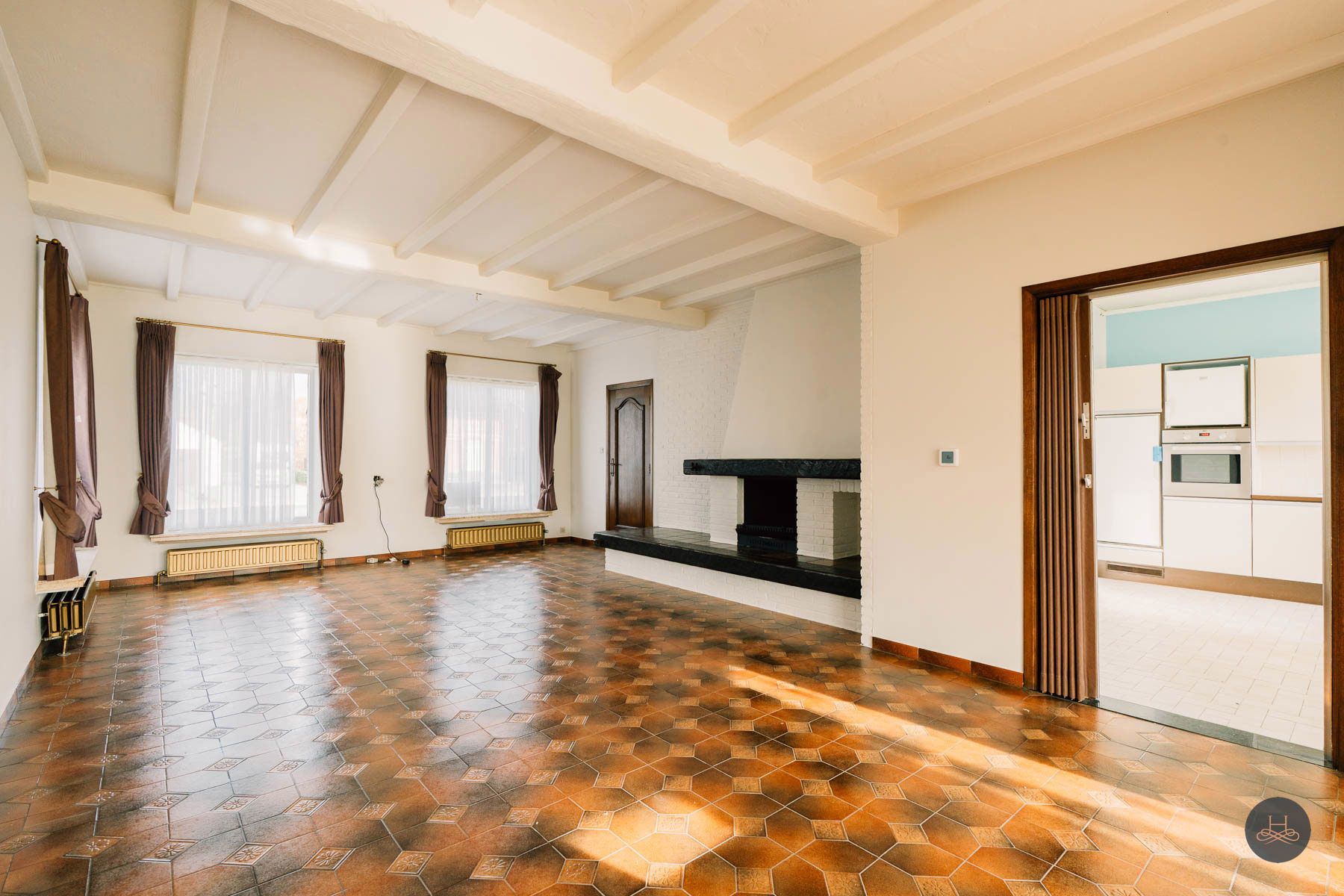 Vrijstaande, karaktervolle woning op ruim perceel  foto 8