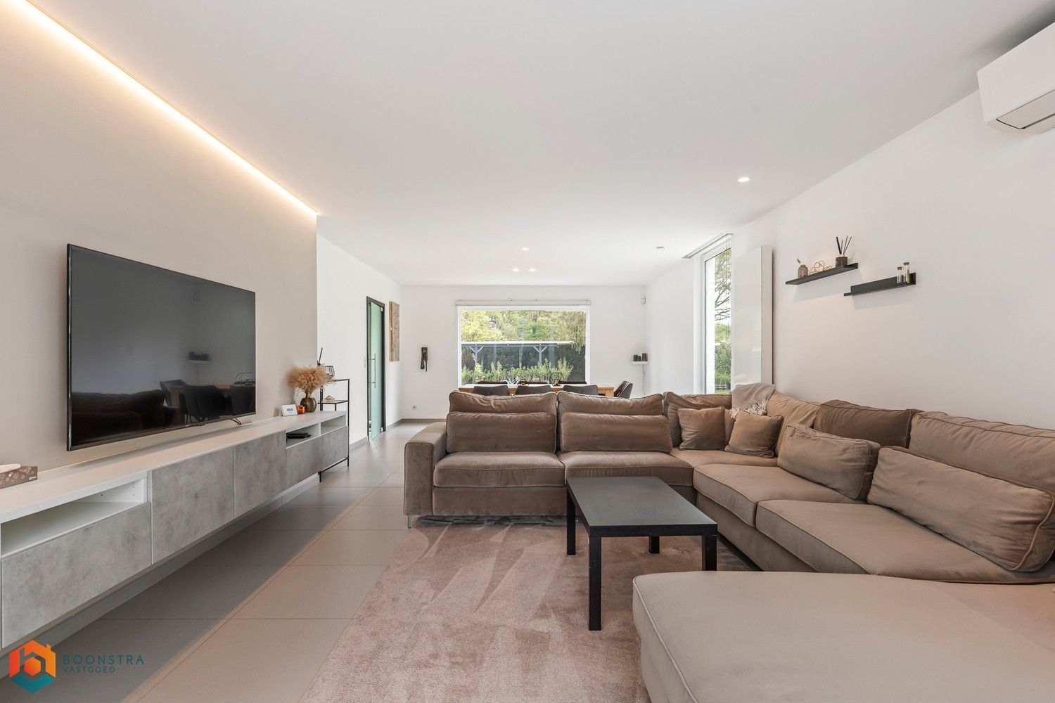 Ruime villa met tal van mogelijkheden en 4 slpkrs op een mooi perceel (1347 m²) te Bonheiden foto 4