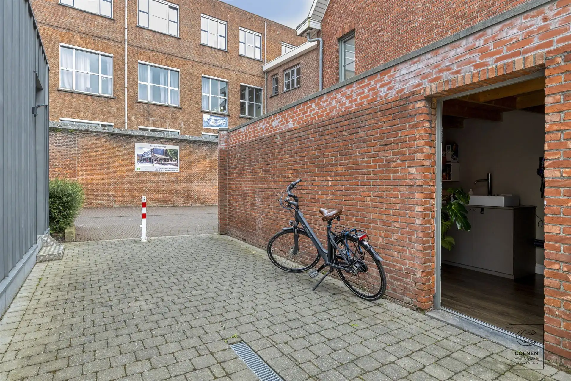 Charmante woning van 181 m² met 4 slpk's te Turnhout! foto 15