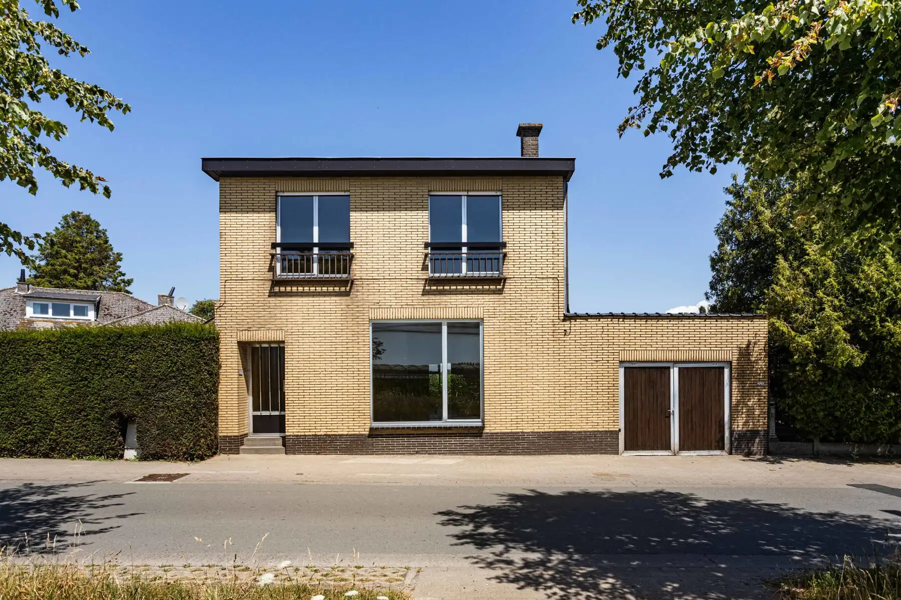 Te renoveren woning met grote tuin en atelier op toplocatie! foto 2