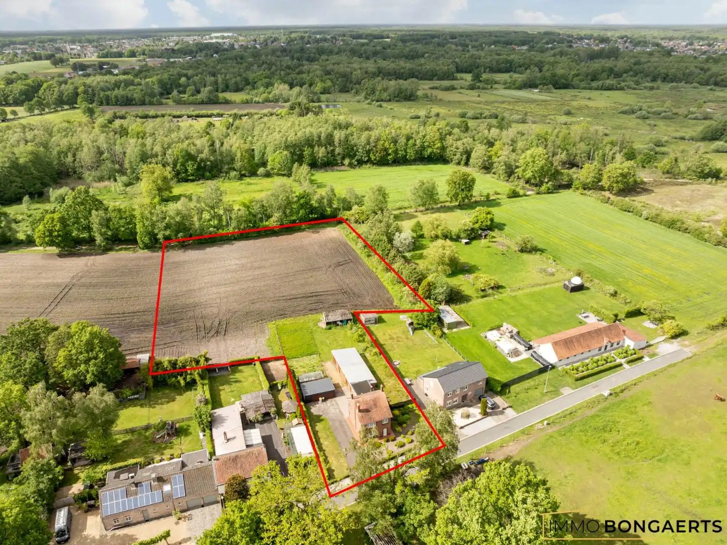 Rustig gelegen woning op uitzonderlijk perceel van 7.700 m² foto 23