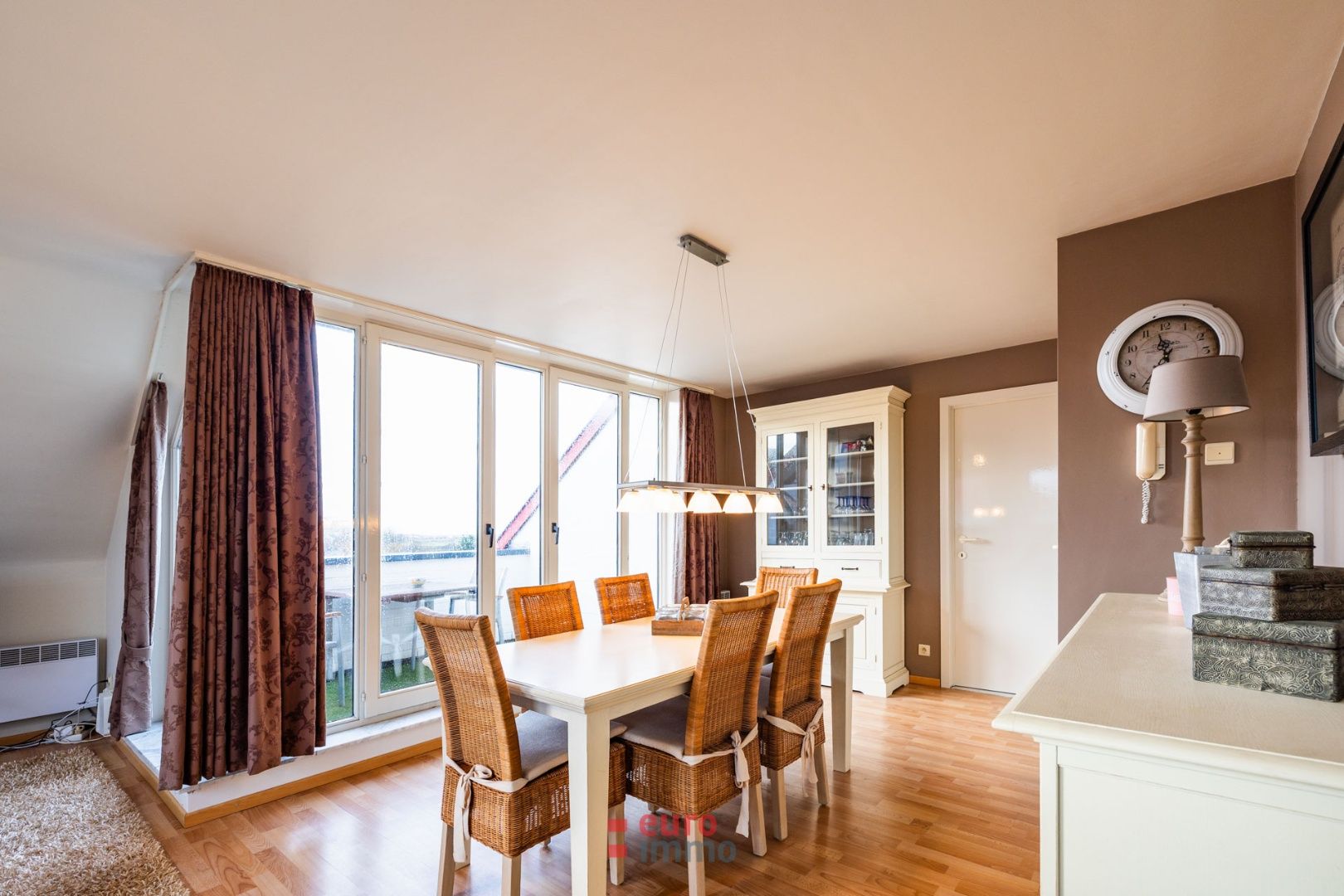 Super appartement met 2 slaapkamers & mooie vergezichten! foto 3