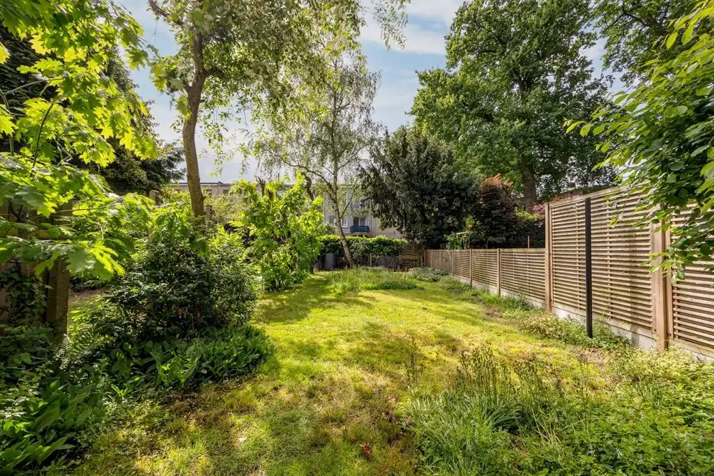 Ruime bel-étage woning vlakbij Rivierenhof foto 24
