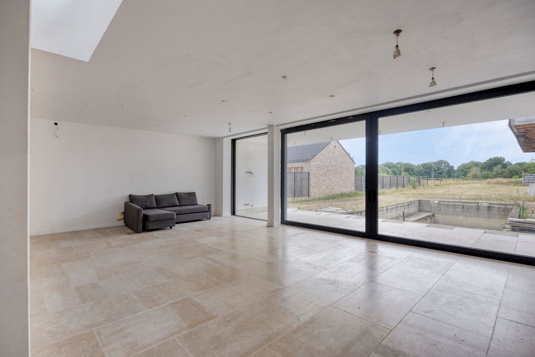 Moderne nieuwbouw villa met strak design ZONDER BTW  – nog verder af te werken naar eigen smaak! foto 15