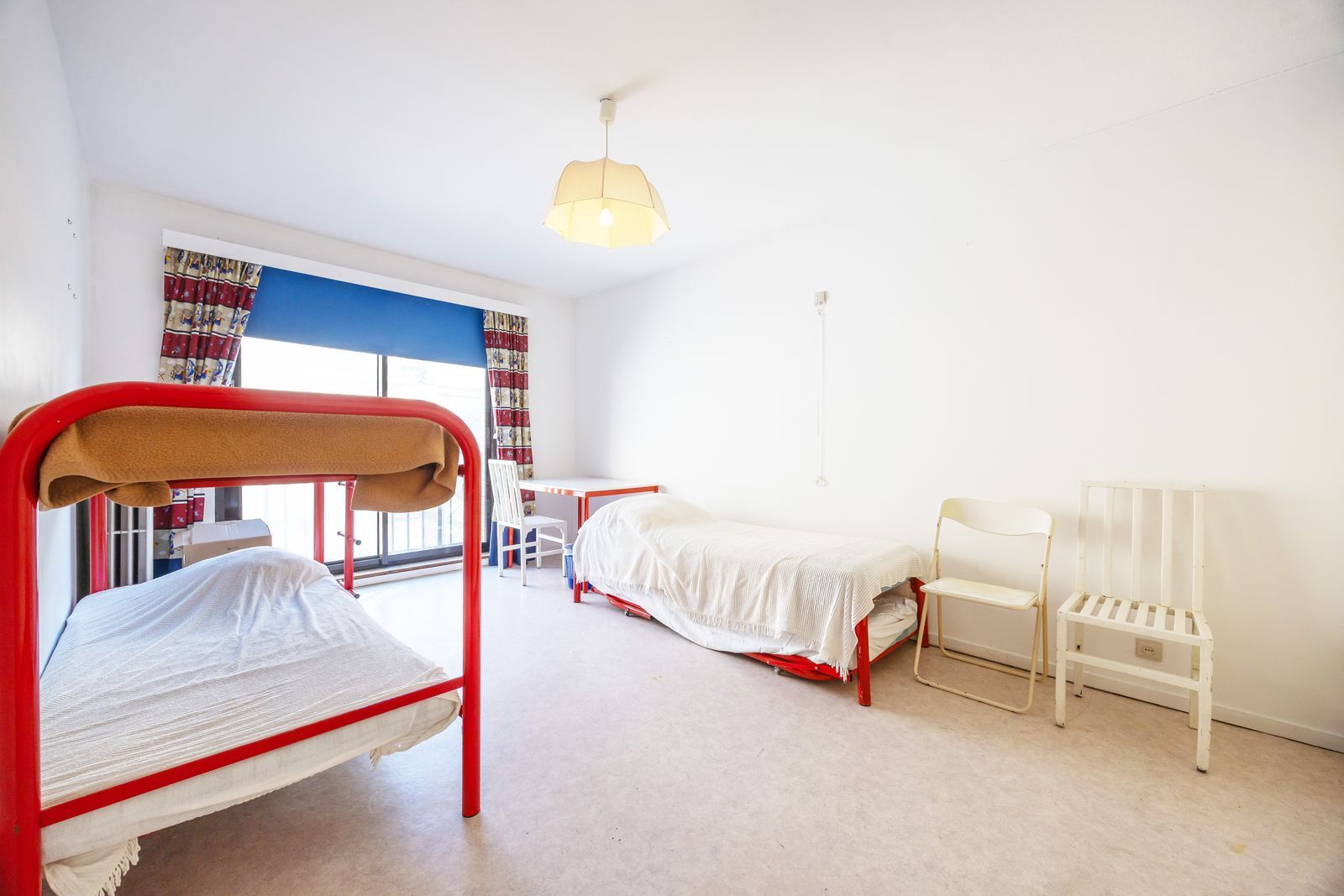 Ruim appartement met 2 slpk en lateraal zeezicht in hartje Oostende foto 10