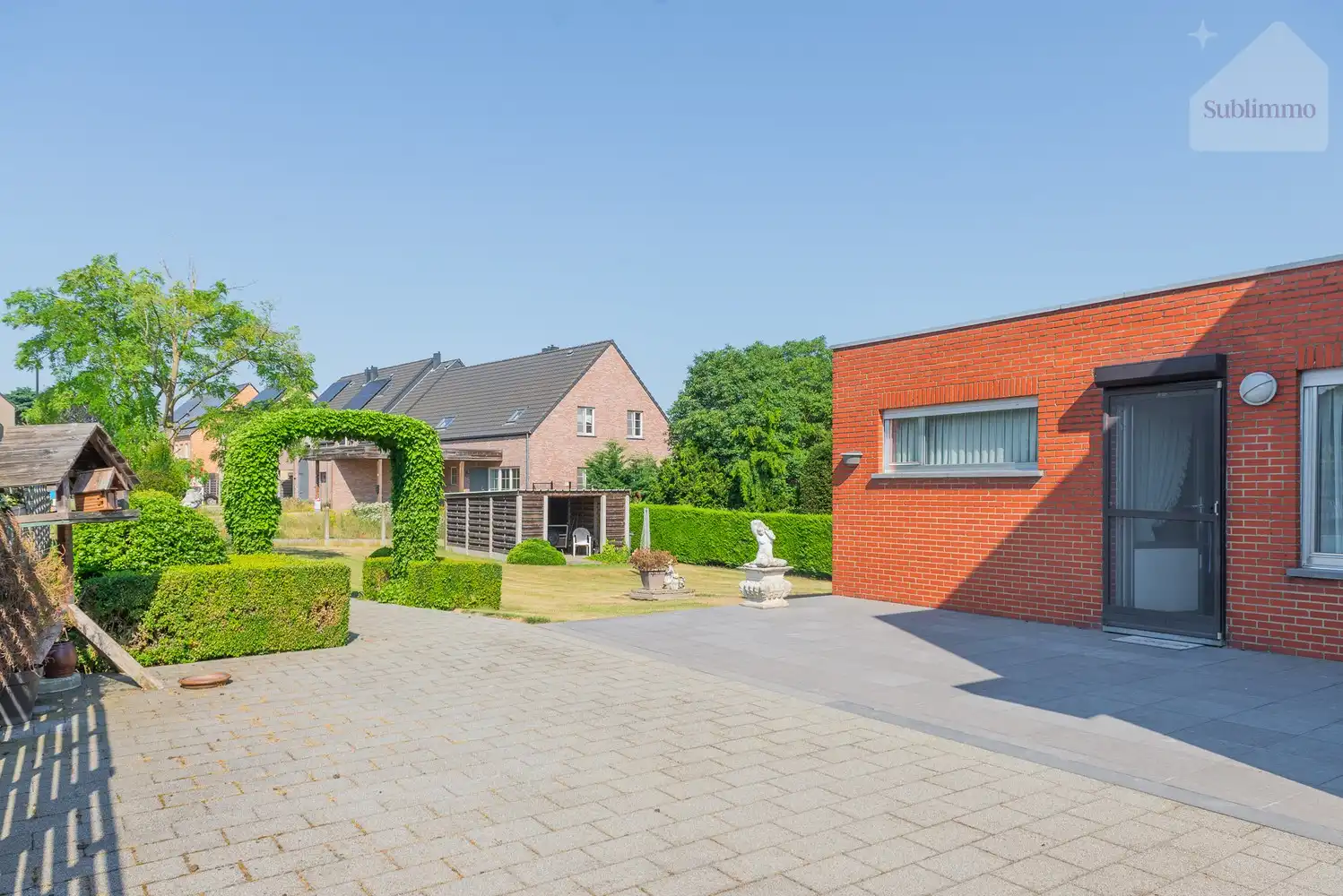 Eengezinswoning met 4 slaapkamers, garage en volledig omheinde tuin op een perceel van 972m² in Meerhout. foto 29