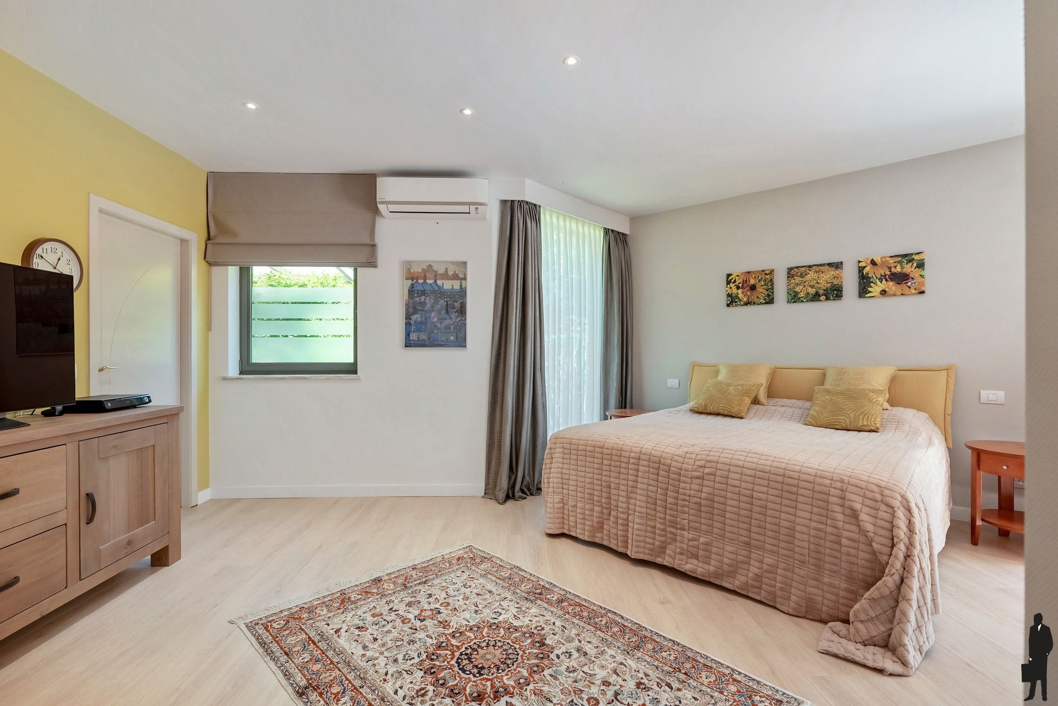 Residentiële villa op hoekperceel van ca. 2.452m² foto 15