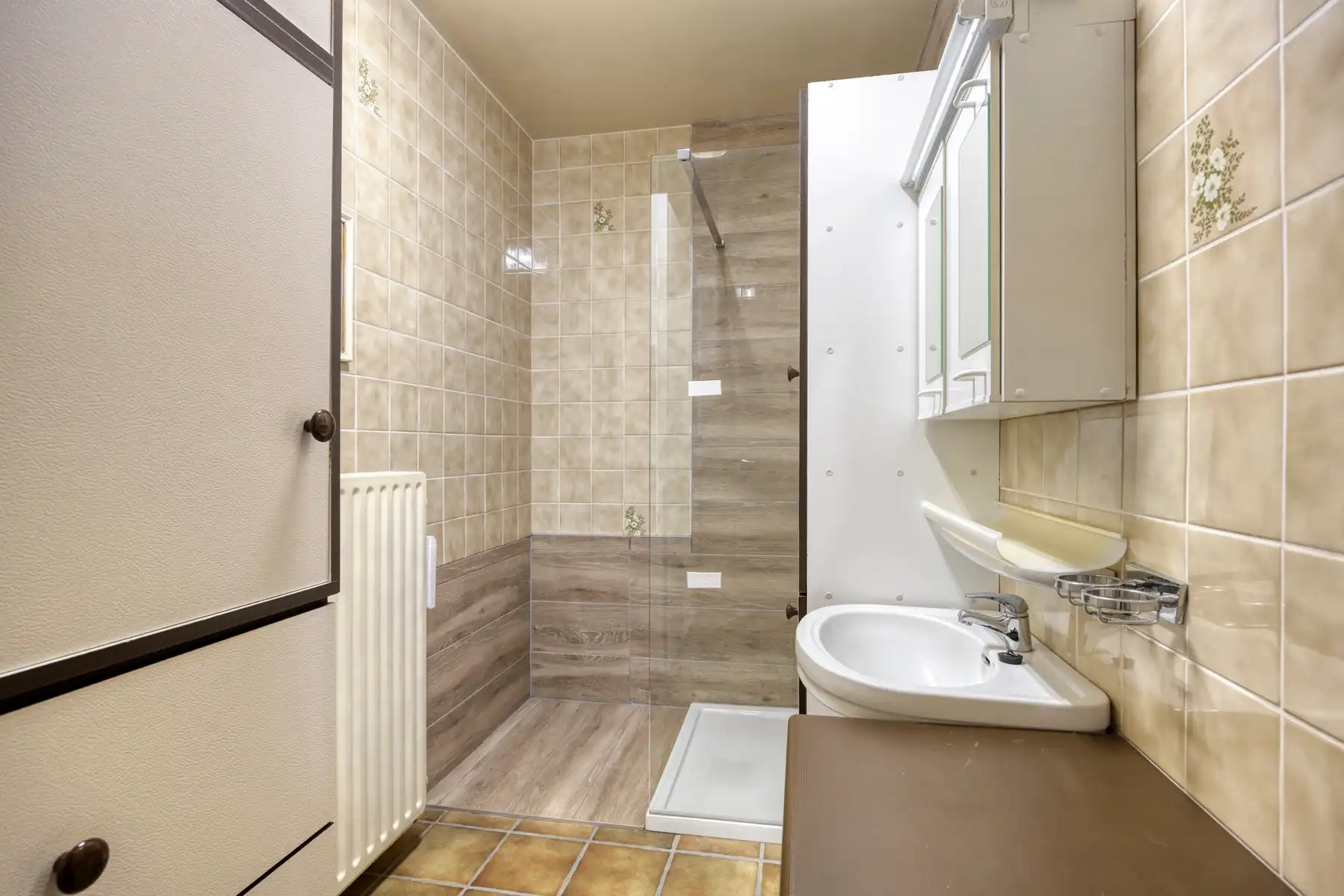 Woning met renovatiepotentieel in het centrum van Hechtel! foto 8
