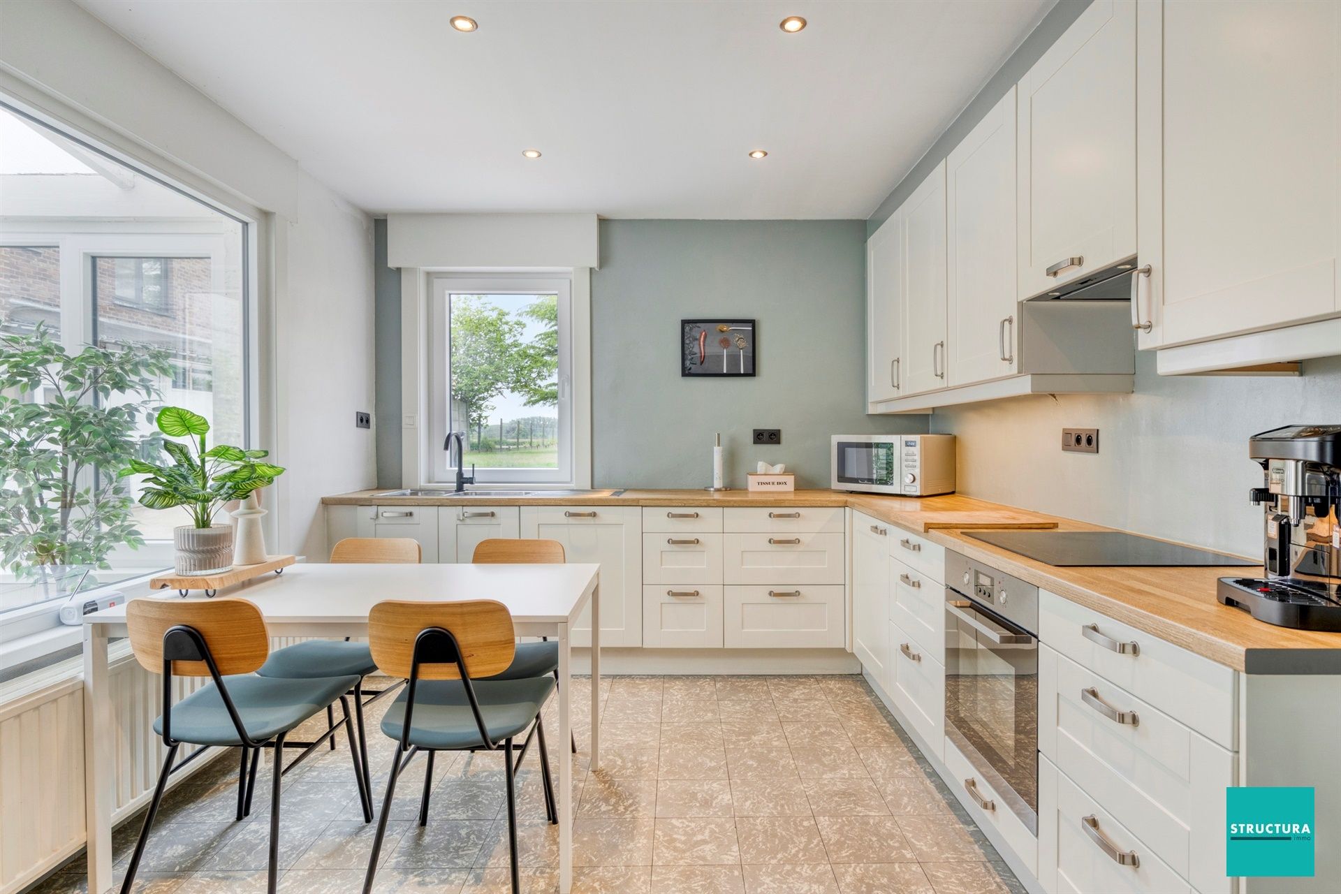 Ruime 4-SLK Woning in Denderhoutem, 235m² Woonopp. foto 7
