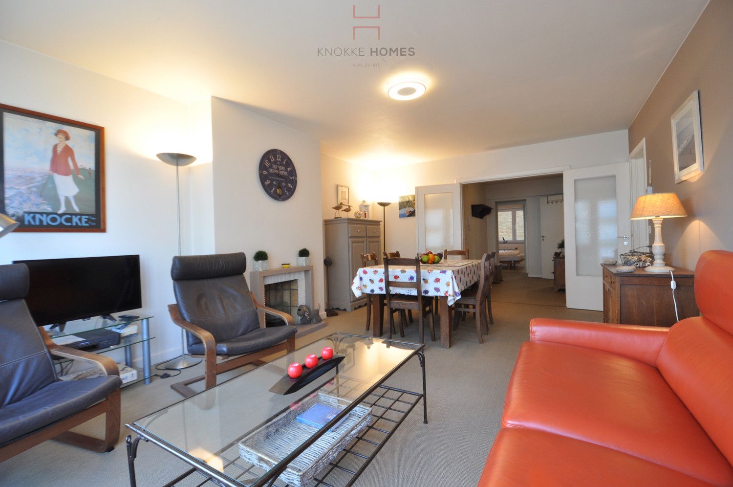 Te renoveren appartement met zijdelings zicht op zee aan het Albertstrand foto 3