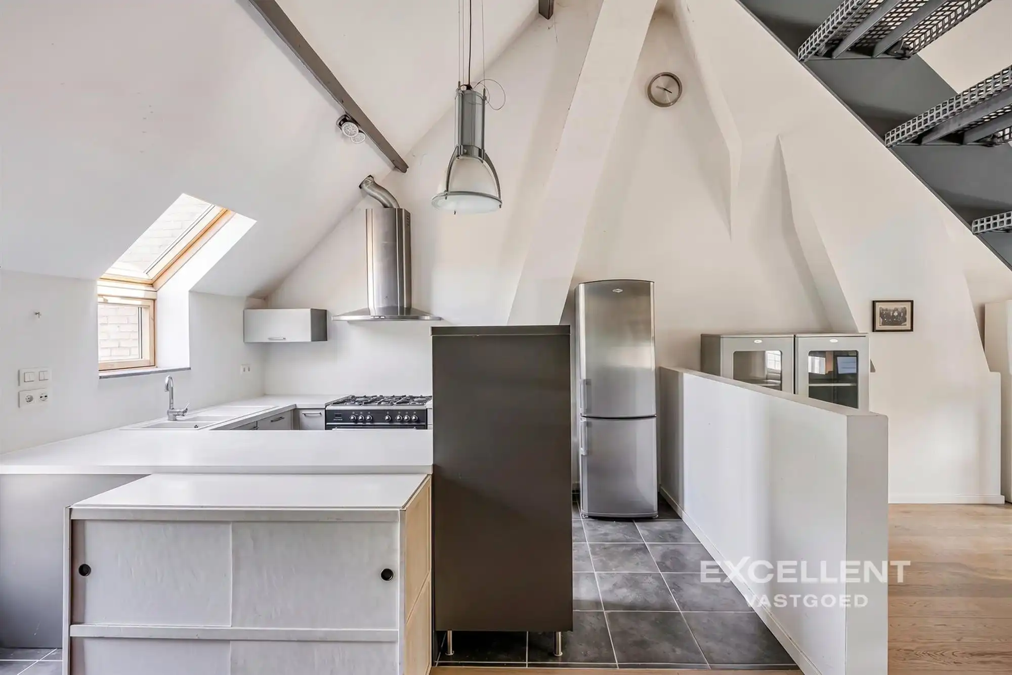 Opbrengsteigendom met 2 verhuurbare appartementen foto 12