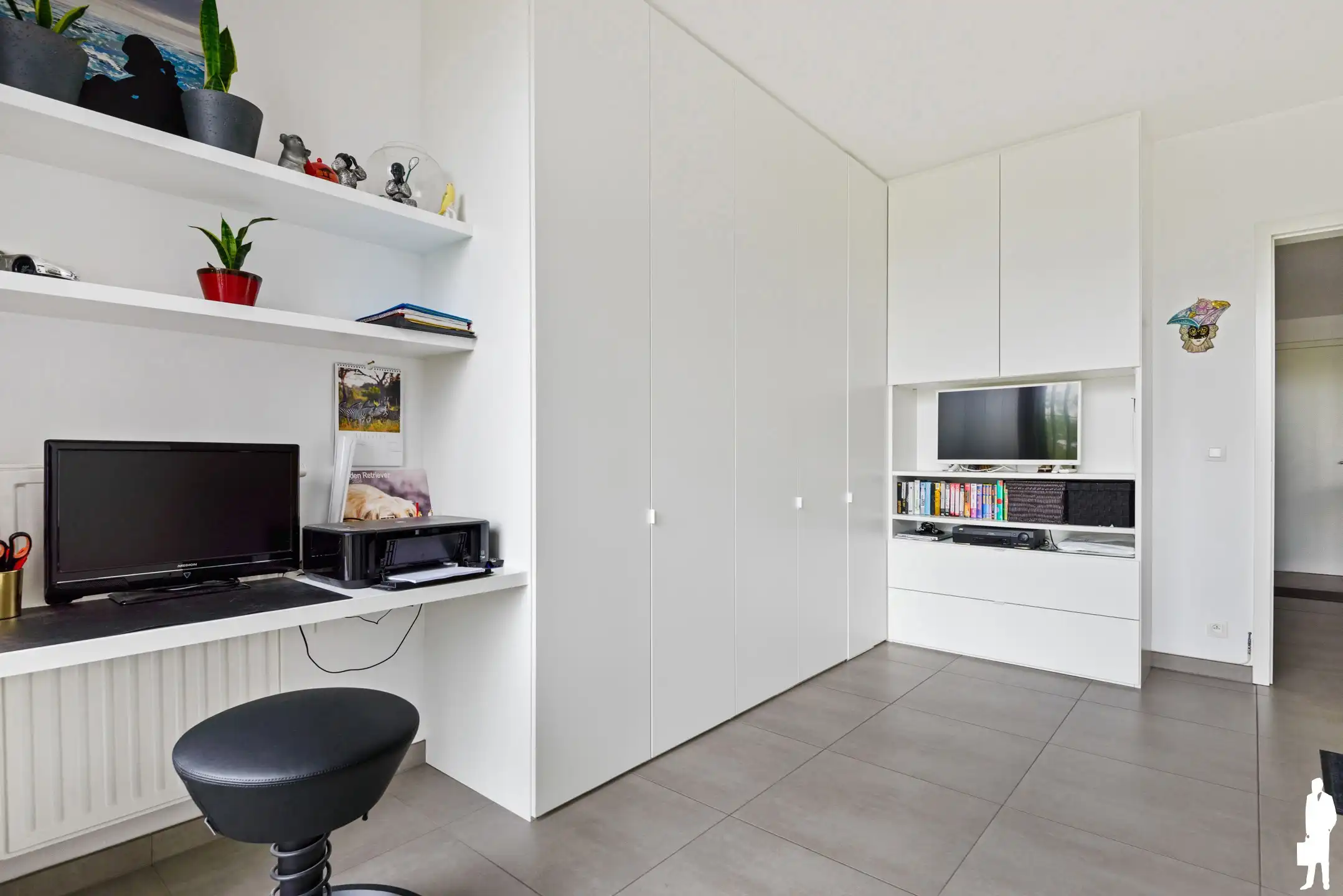 Stijlvol appartement met terras en 2 autostaanplaatsen foto 15