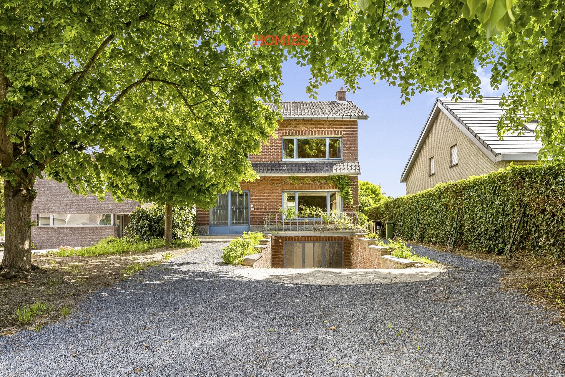 Hoofdfoto van de publicatie: Karaktervolle villa met grote tuin in Blanden