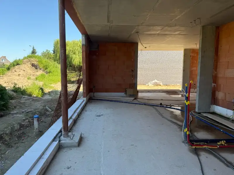 Moderne open nieuwbouwwoning met 3 slaapkamers, 2 badkamers en een inpandige garage foto 15