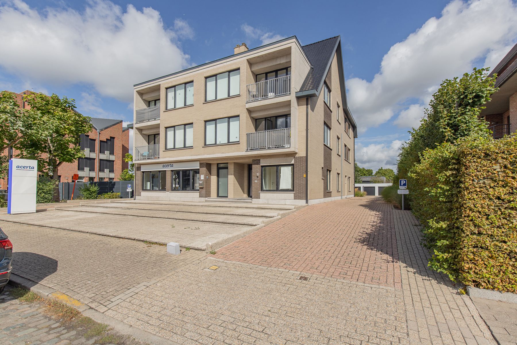 Gemoderniseerd, centraal gelegen appartement foto 7