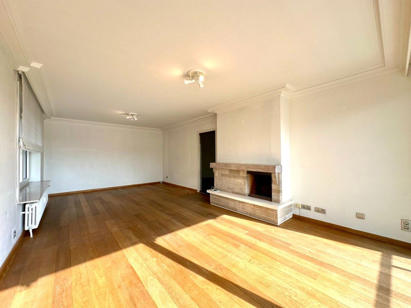 Appartement op centrale ligging te Sint-Andries foto 3