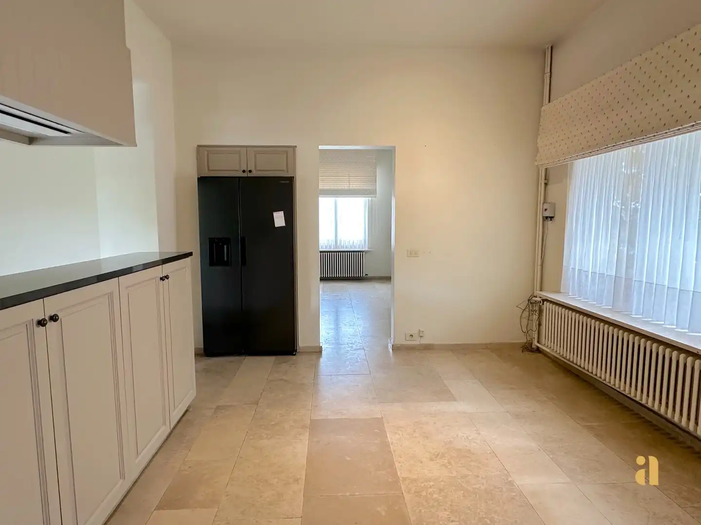 Te huur: royale woning met zwembad foto 12