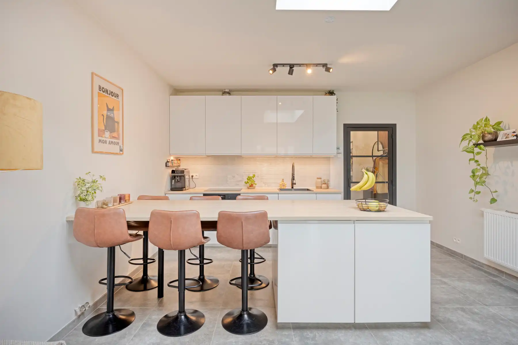 Instapklare stadswoning met 3 kamers en ruime tuin foto 12