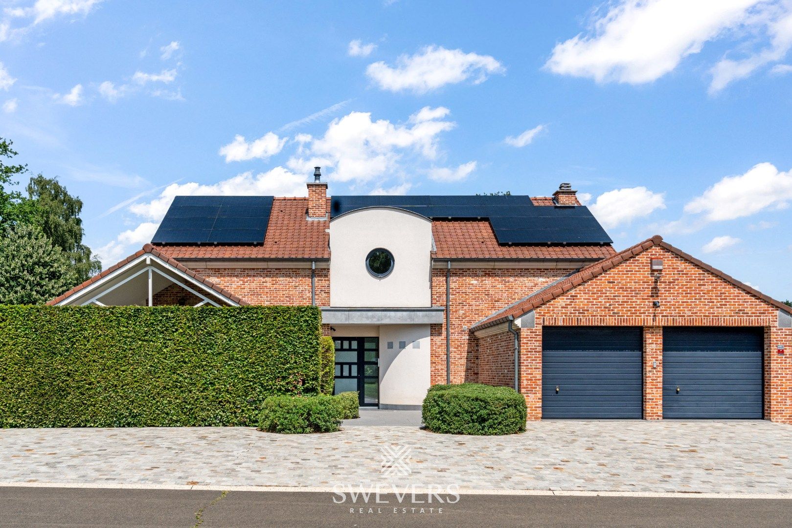 Ruime luxueuze villa met zwembad op prachtig perceel in residentiële wijk Kayenberg foto 2