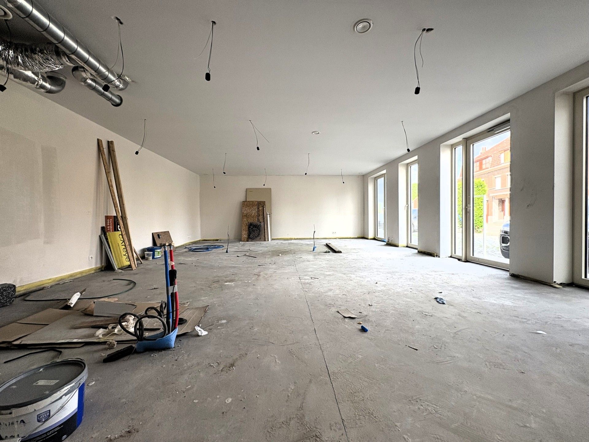 Uitstekend gelegen handelspand van 75 m² foto 3
