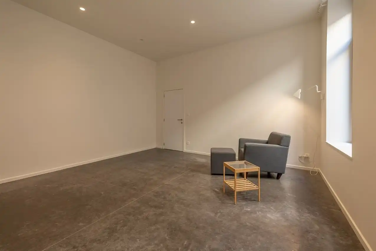 Ruim gelijkvloers appartement met zonnige tuin op toplocatie foto 14