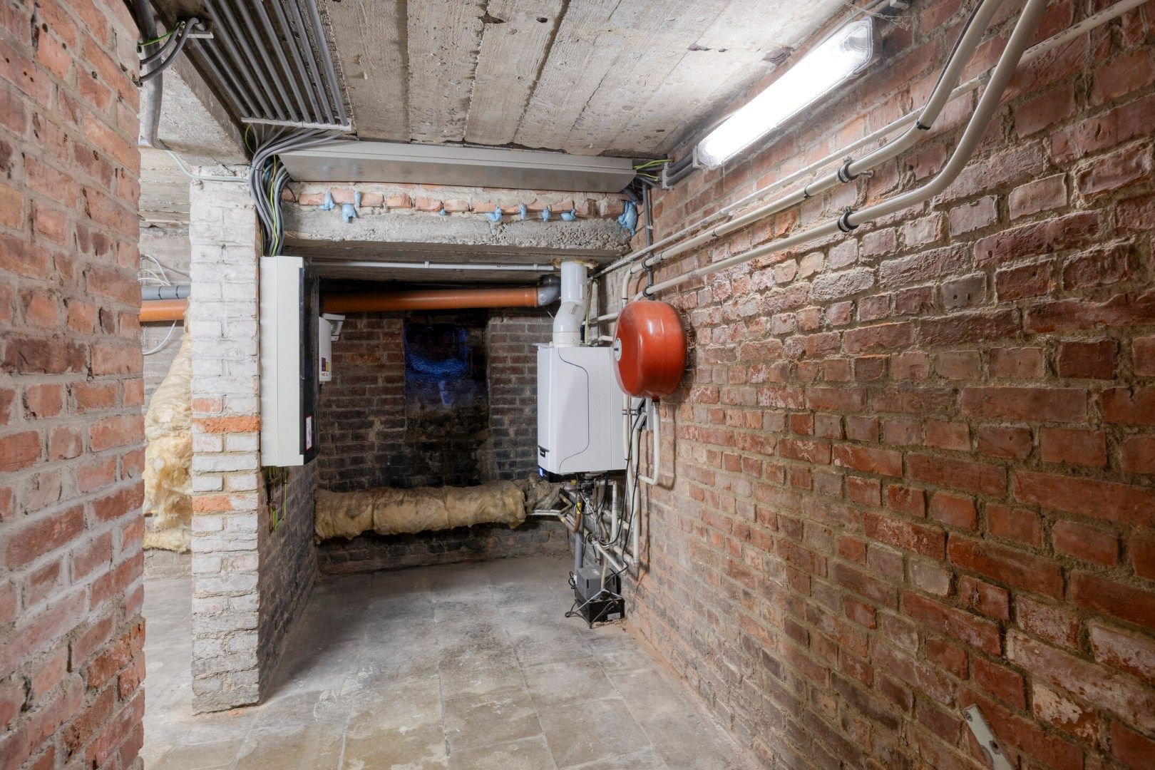 Recent gerenoveerde woning met 3 slaapkamers en prachtige tuin - EPC 141 kWh/m² - bewoonbare oppervlakte 137 m²         foto 25