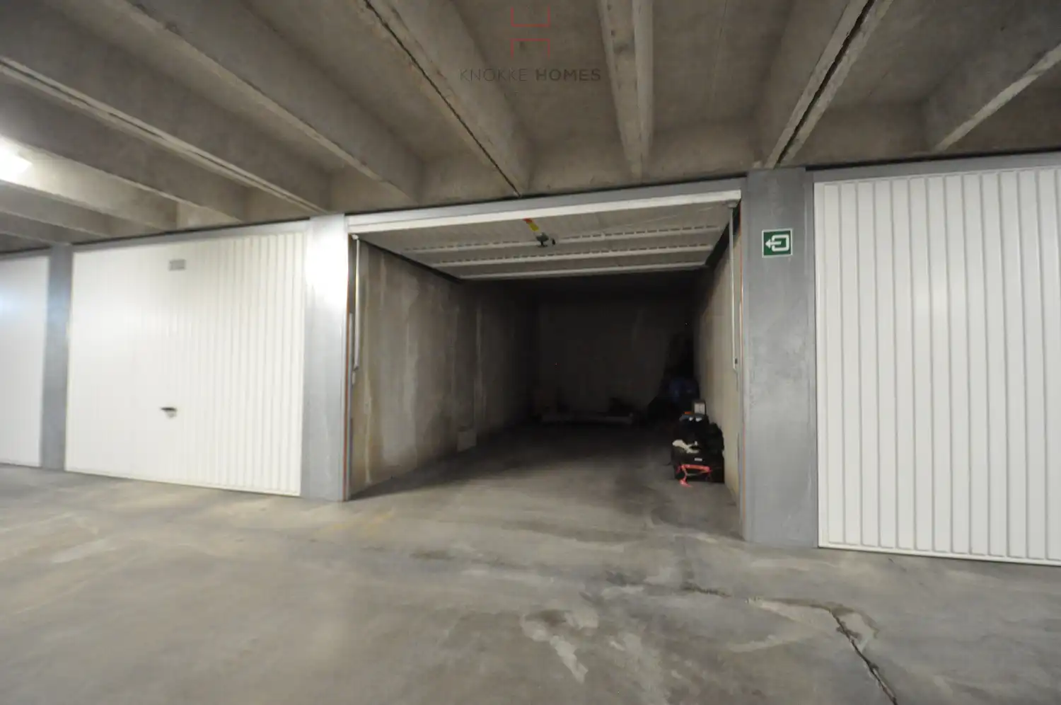 Gesloten garagebox onder het Stübbenpark in Duinbergen foto 3