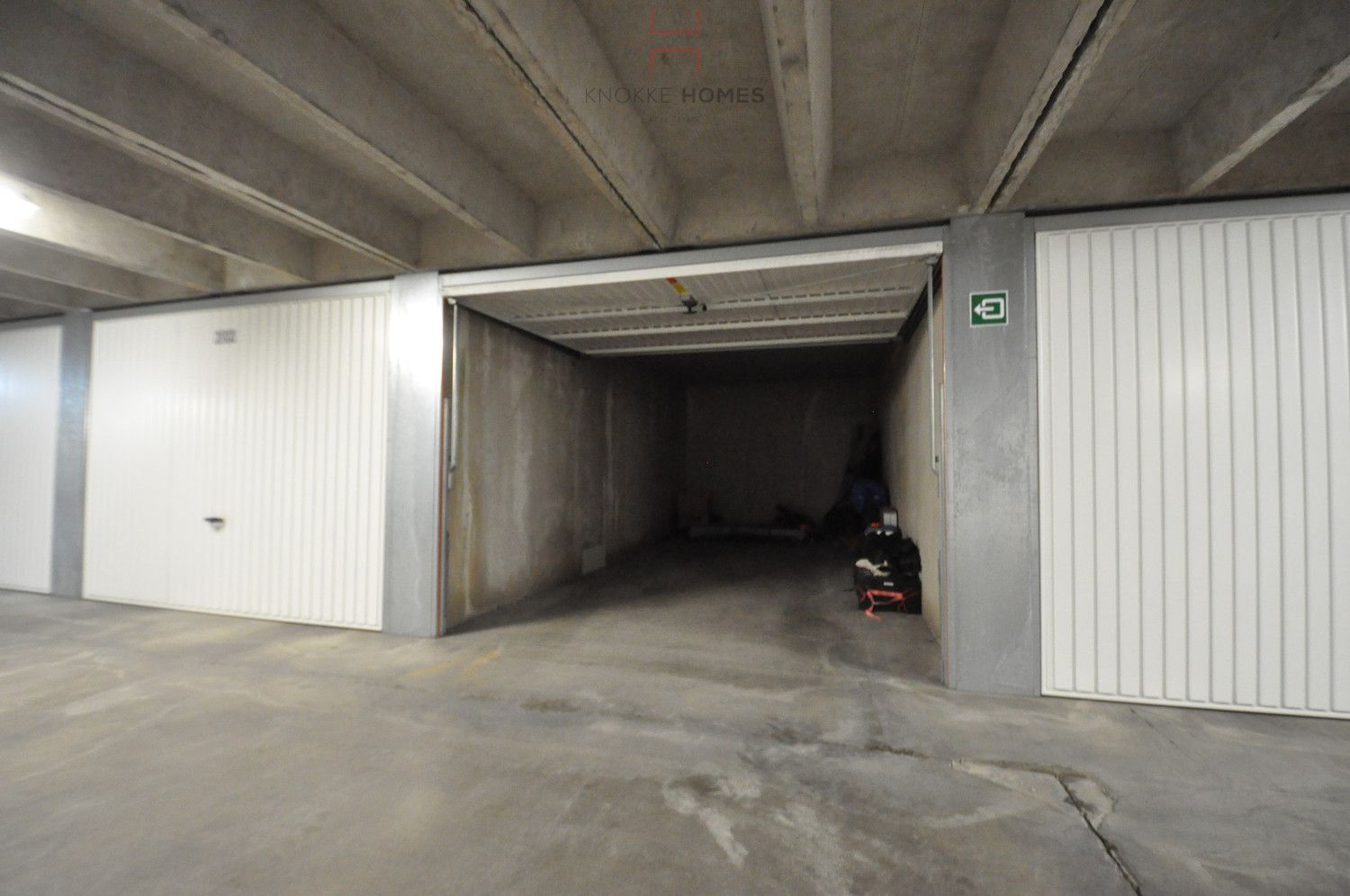 Gesloten garagebox onder het Stübbenpark in Duinbergen foto 3