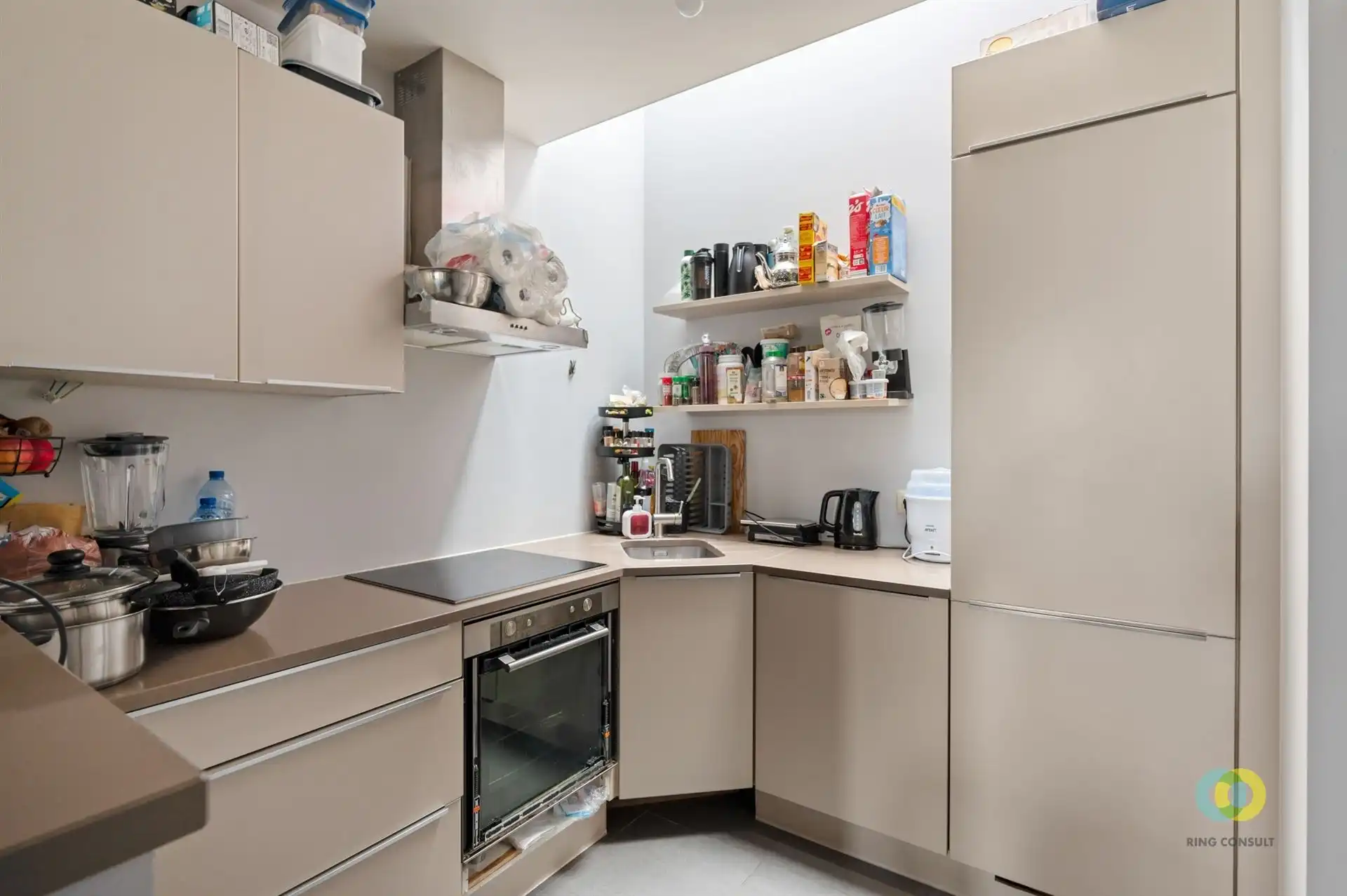 Woning met commercieel gelijkvloers en een goed rendement foto 6